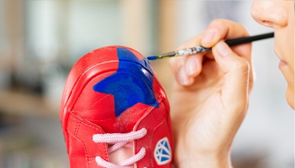 how to hand paint shoes